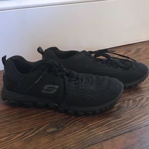 All Black Sketchers